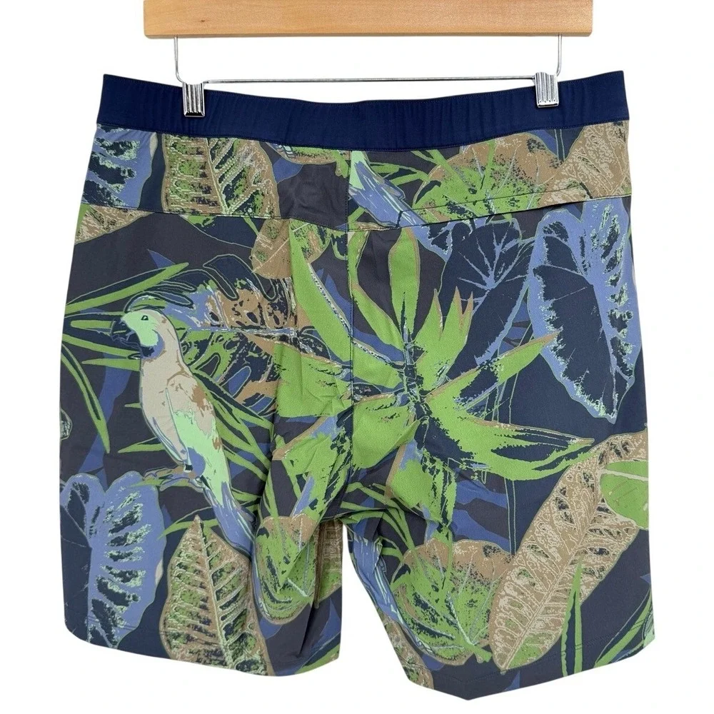 NEW Rhone Mens Size Medium 6